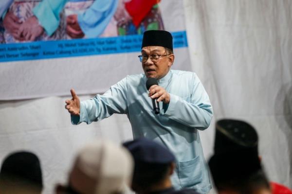 PM Anwar releases proof of Felda debt waiver, demands Muhyiddin apologise